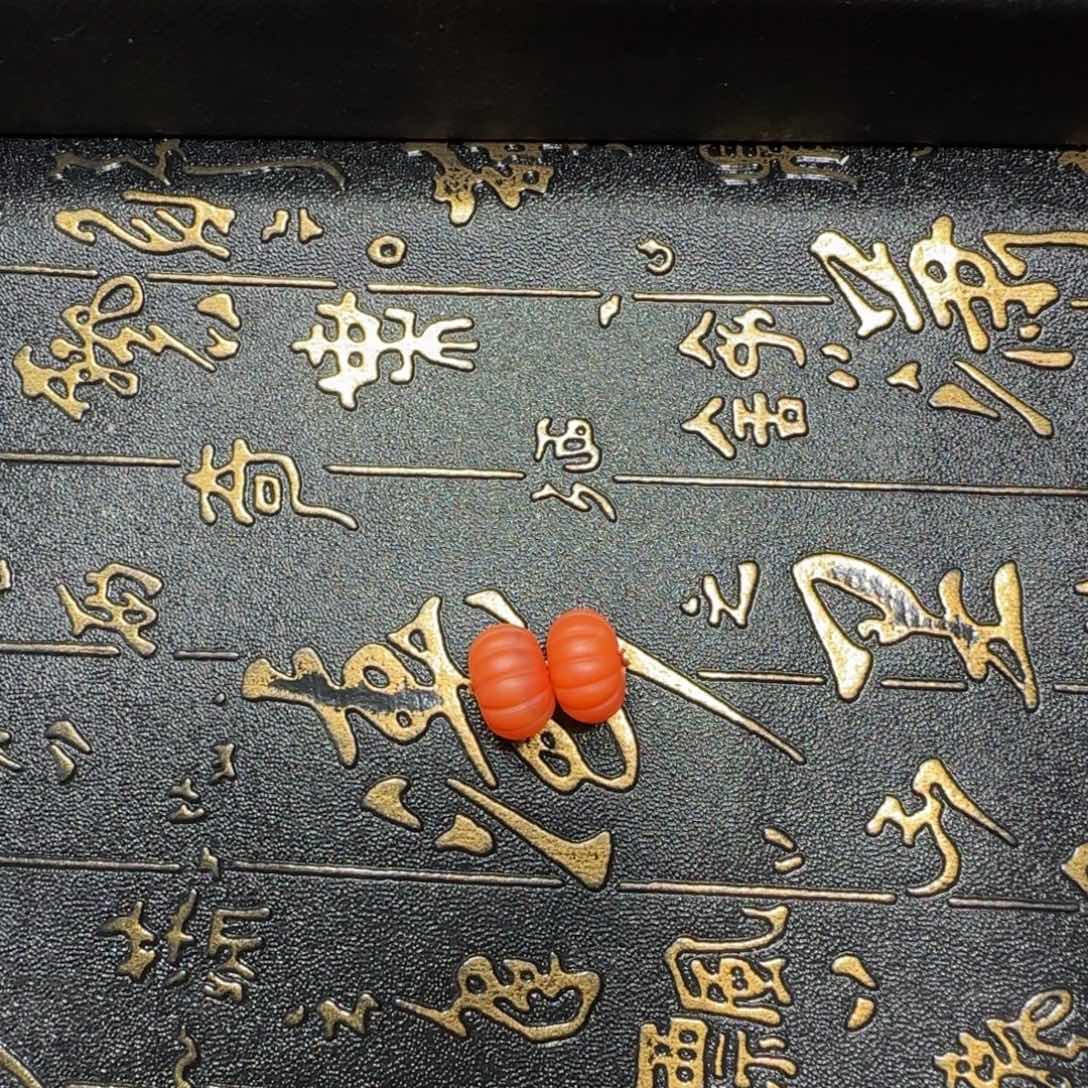 南红玛瑙保山原矿瓜珠一对卡14+未镶嵌