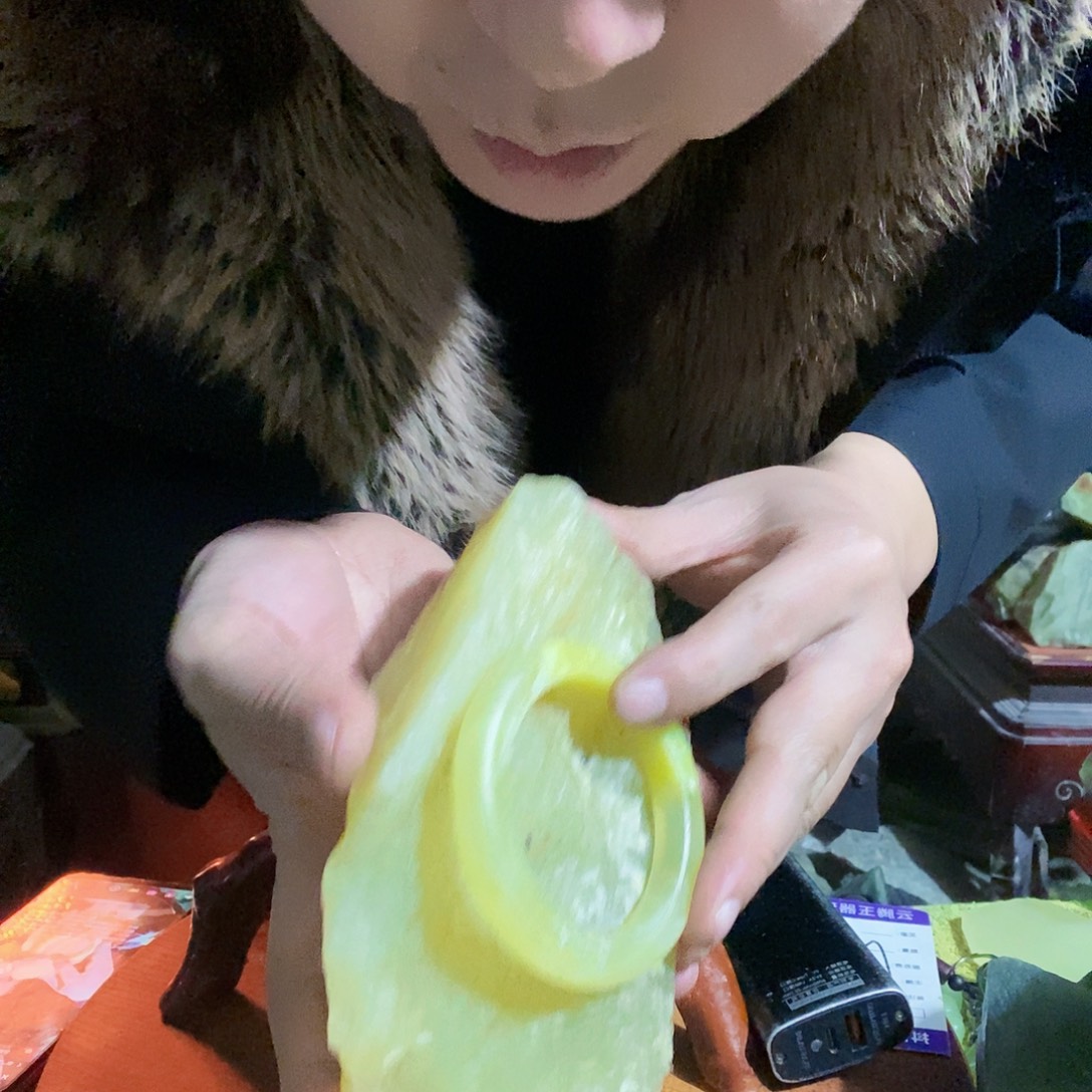 蛇纹石玉未镶嵌珠宝半成品