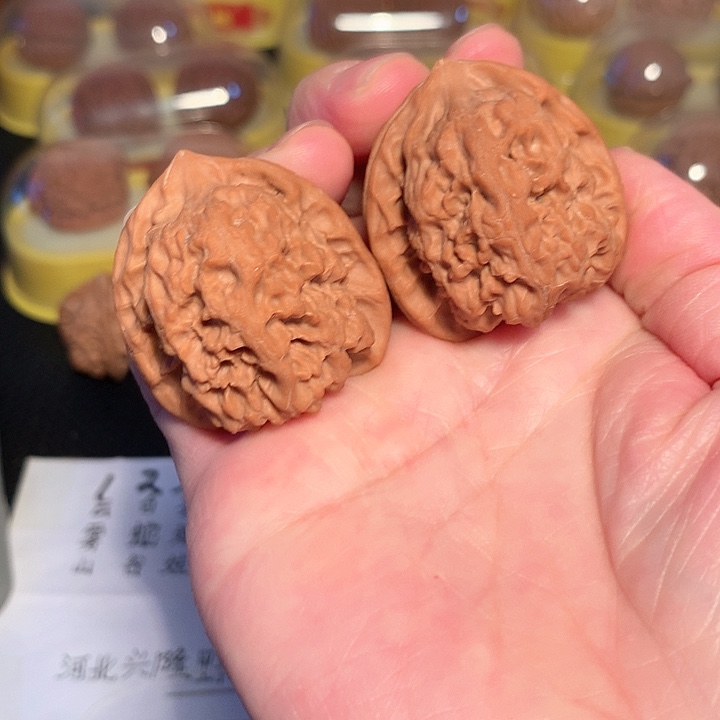 文玩核桃吊坠3.66尺梨木台