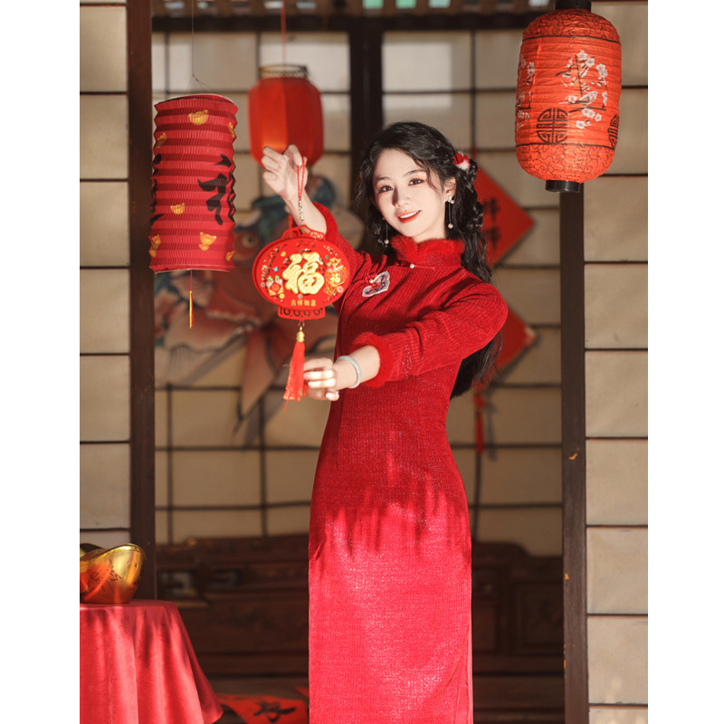 红色旗袍拜年服2023冬季新品中国结刺绣高端结婚敬酒服新娘礼服