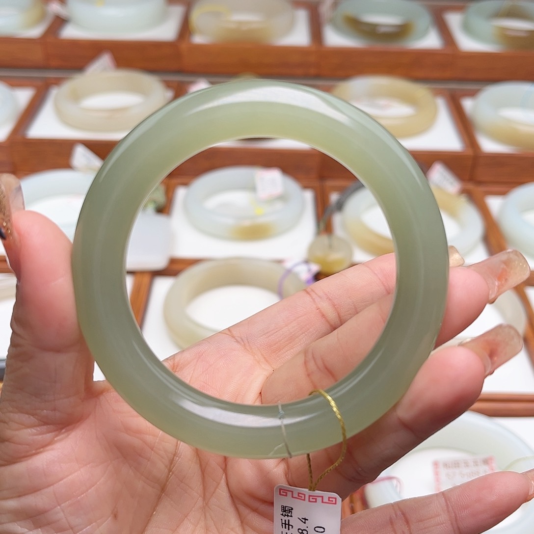 和田玉手镯未镶嵌55