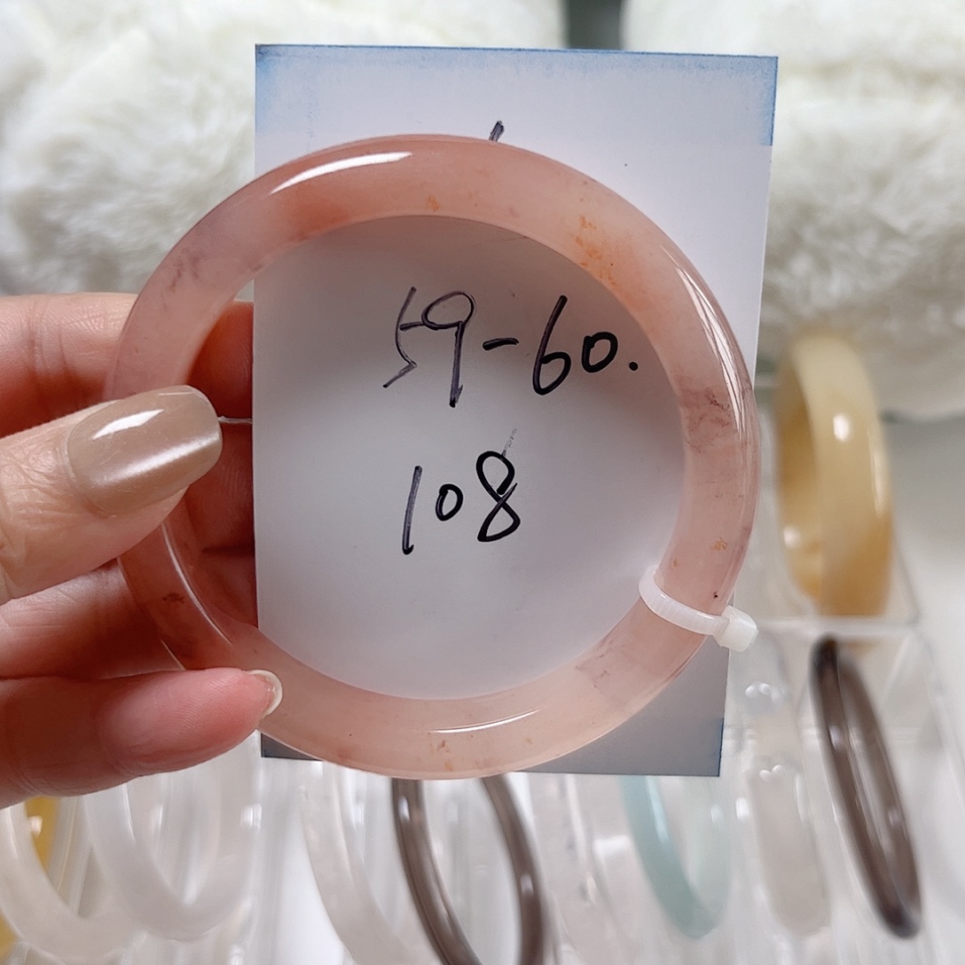 未镶嵌手镯石英质玉