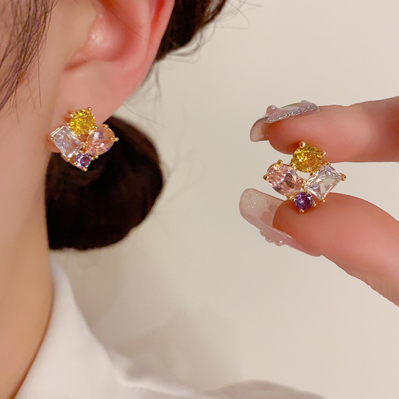 铜合金锆石耳饰 新款清新彩色几何锆石耳钉小众设计 时尚轻奢耳饰