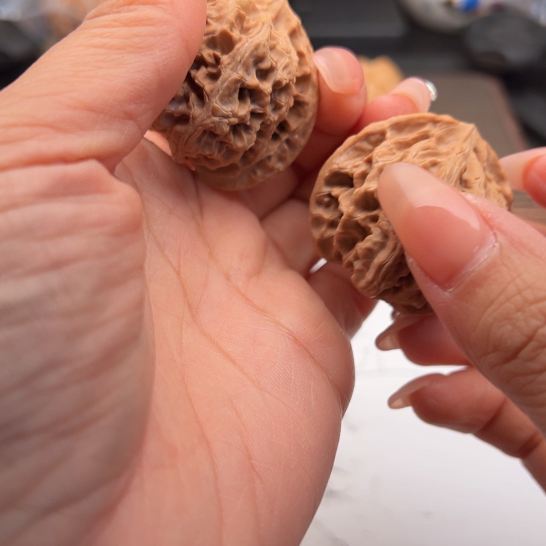 文玩核桃把件苹果园