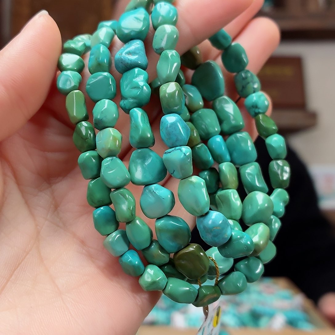 未镶嵌绿松石珠宝奇石