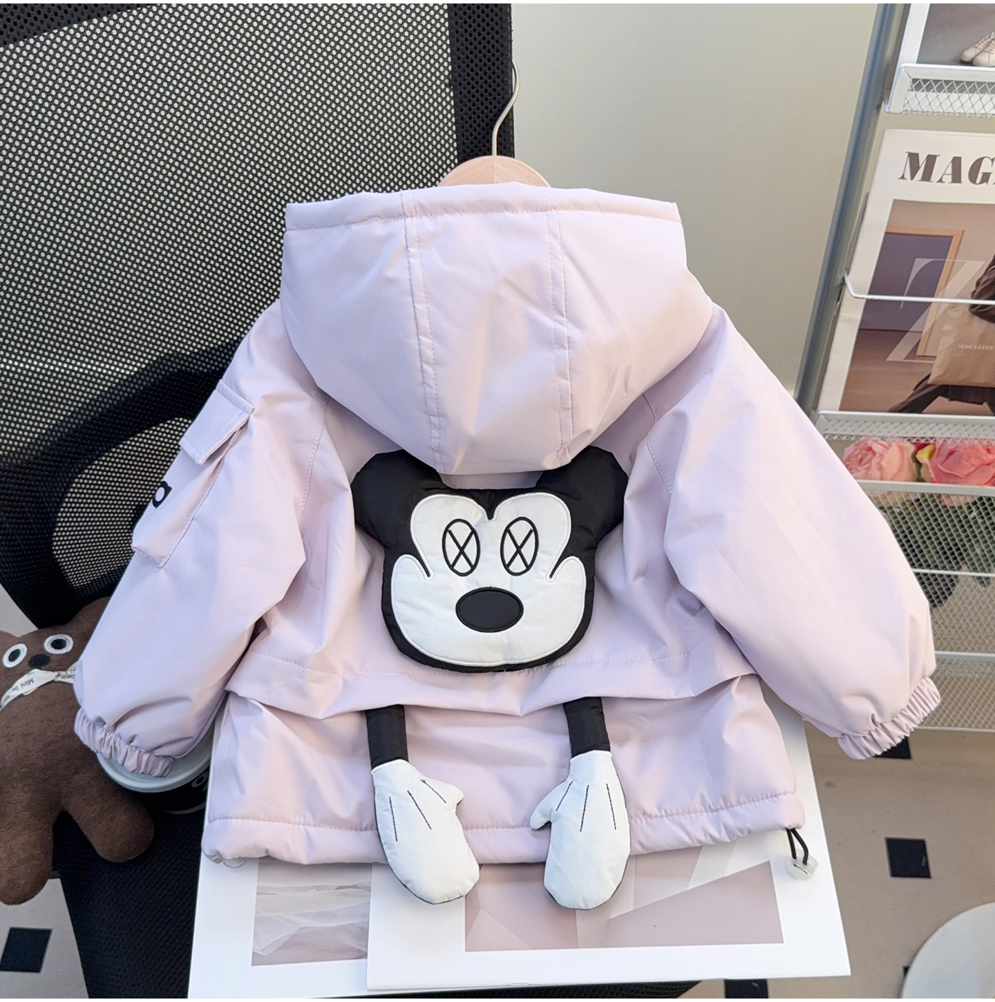 女童加绒冲锋衣洋气儿童秋冬装新款女宝宝加厚连帽外套小女孩时髦