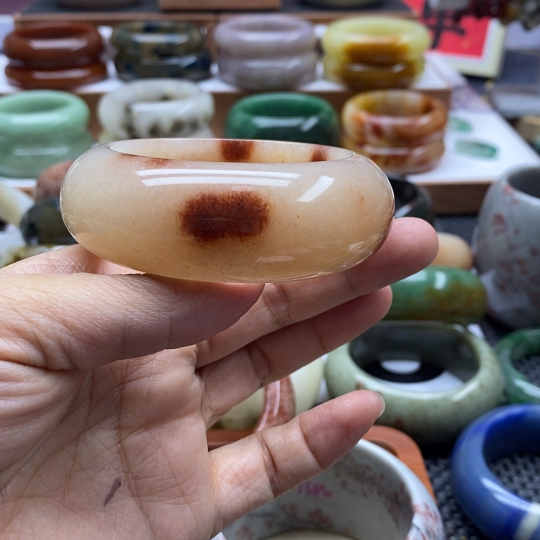 石英质玉手镯未镶嵌k*!