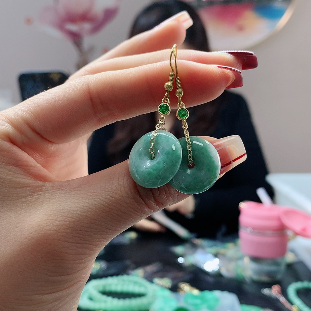 【闪购商品】翡翠耳饰未镶嵌，