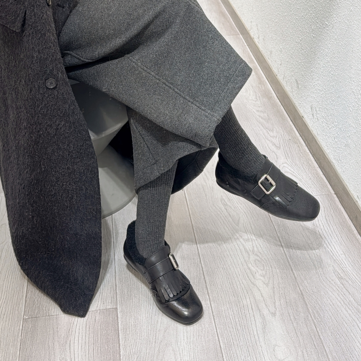 头层牛皮软底加绒小皮鞋女棉鞋2025冬新款复古皮带扣雕花布洛克鞋