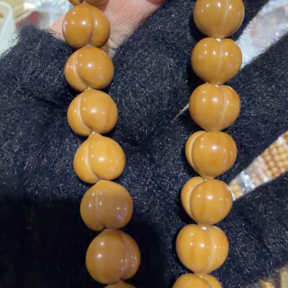 猴头核桃吊坠屁桃