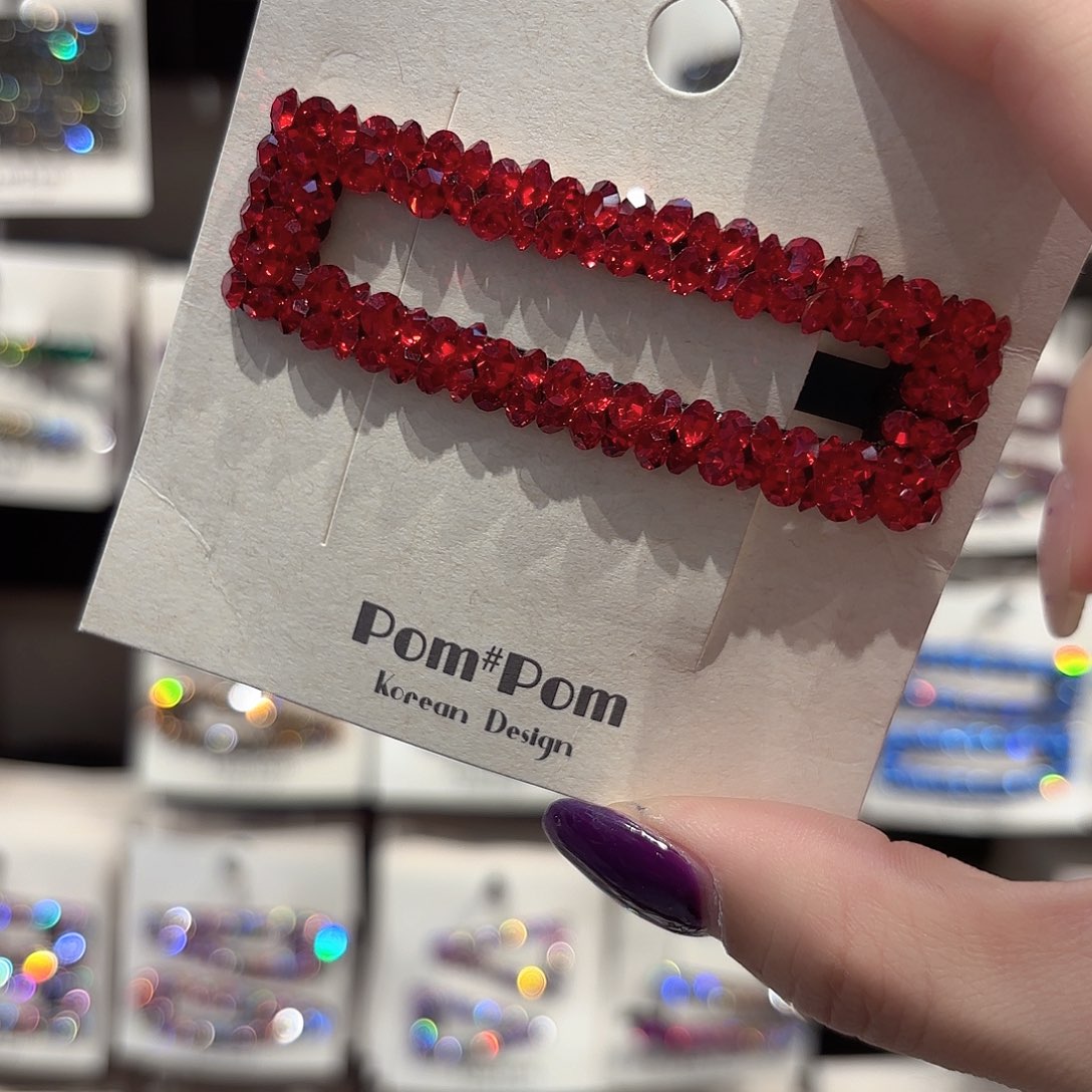 皮质铁合金红方形拜拜一个