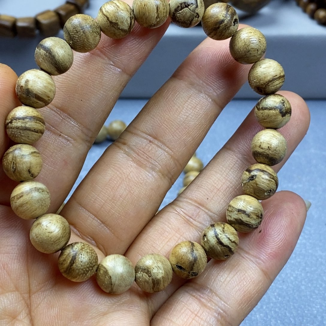 沉香沉香碎屑达拉干卡9的.4.7克