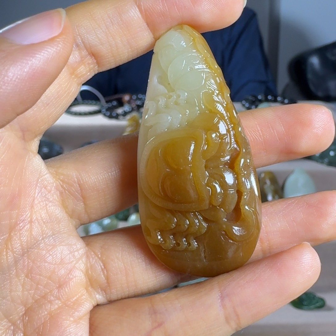 和田玉颈饰未镶嵌