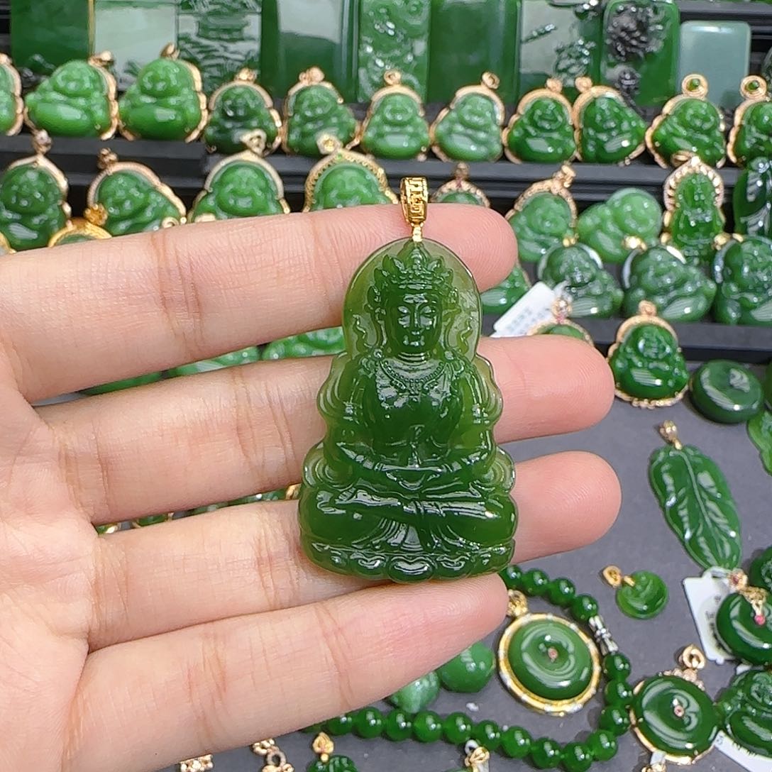 和田玉（碧玉）18K金镶嵌颈饰