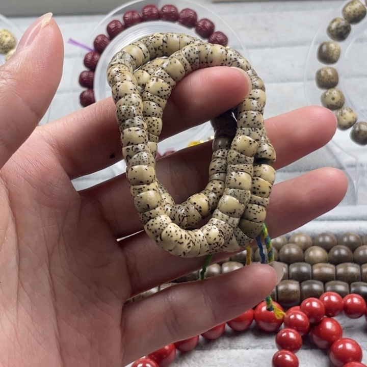 水晶珠宝半成品未镶嵌藏式斜切猪大肠7mm