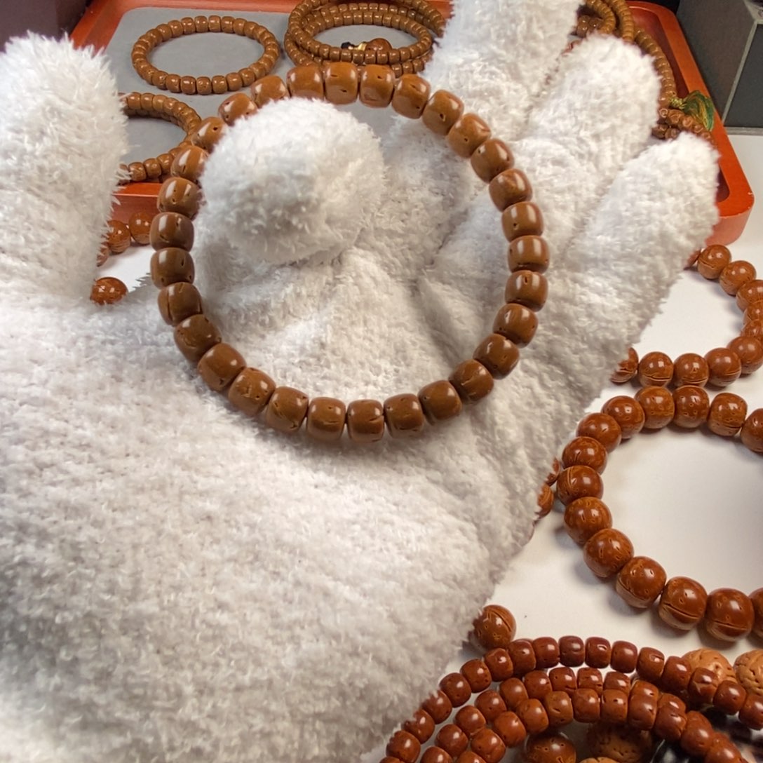 R***d桃核手串0.800000000000