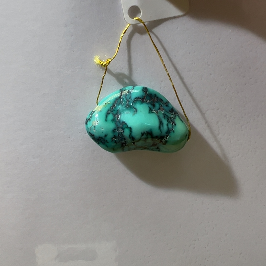 绿松石未镶嵌挂件