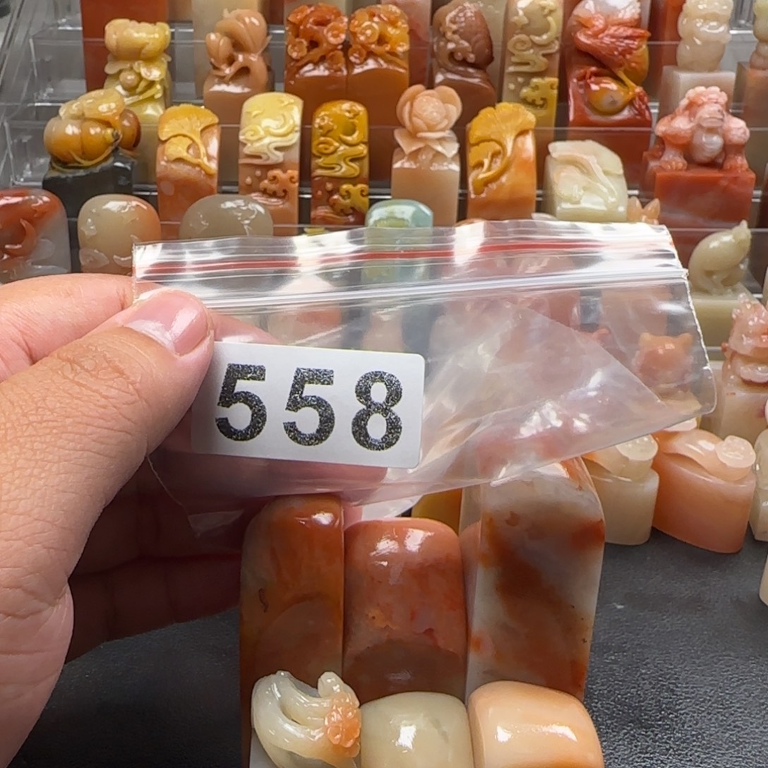 Y***.老挝石老挝          