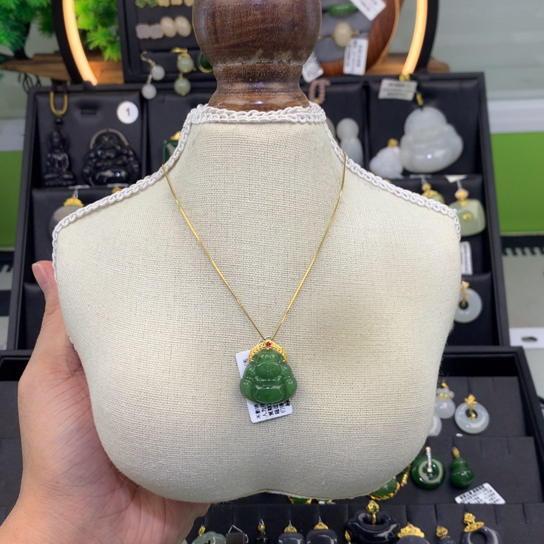 和田玉18K金镶嵌吊坠(赠链)