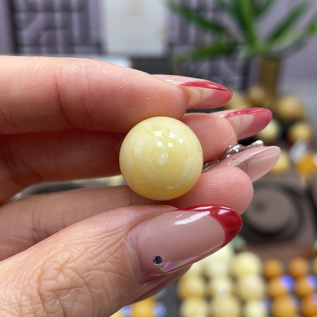 琥珀裸石未镶嵌15.0mm带皮色