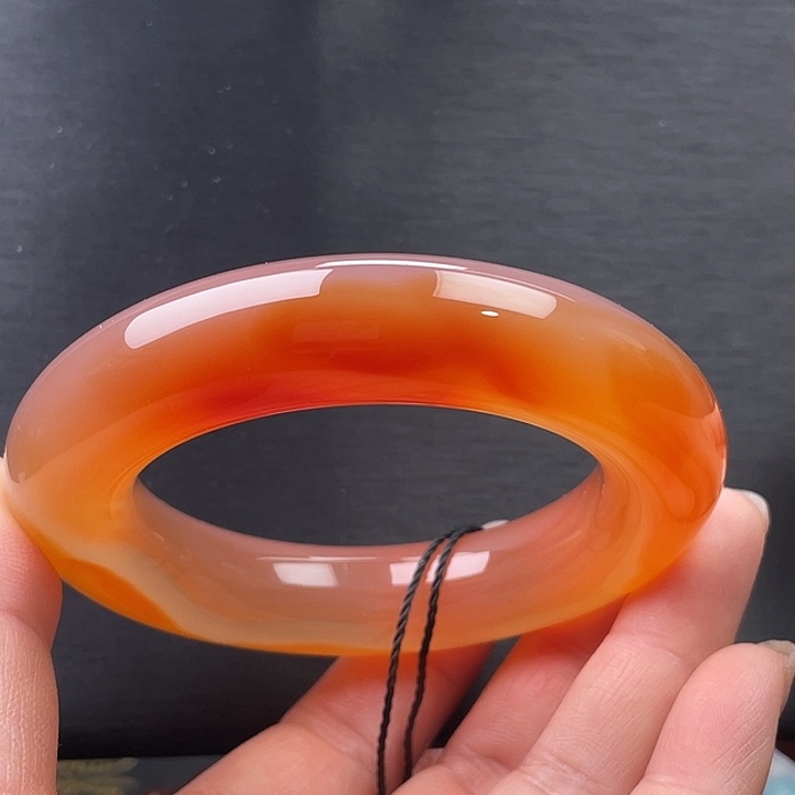 玛瑙/玉髓未镶嵌手镯56.8