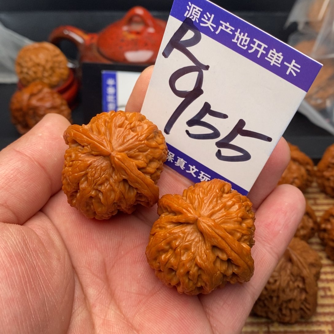 吊坠文玩核桃白狮子37尺