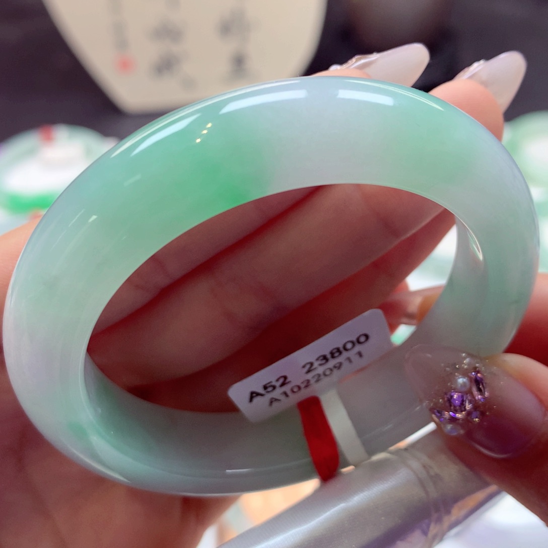 翡翠手镯未镶嵌14翡翠手镯99