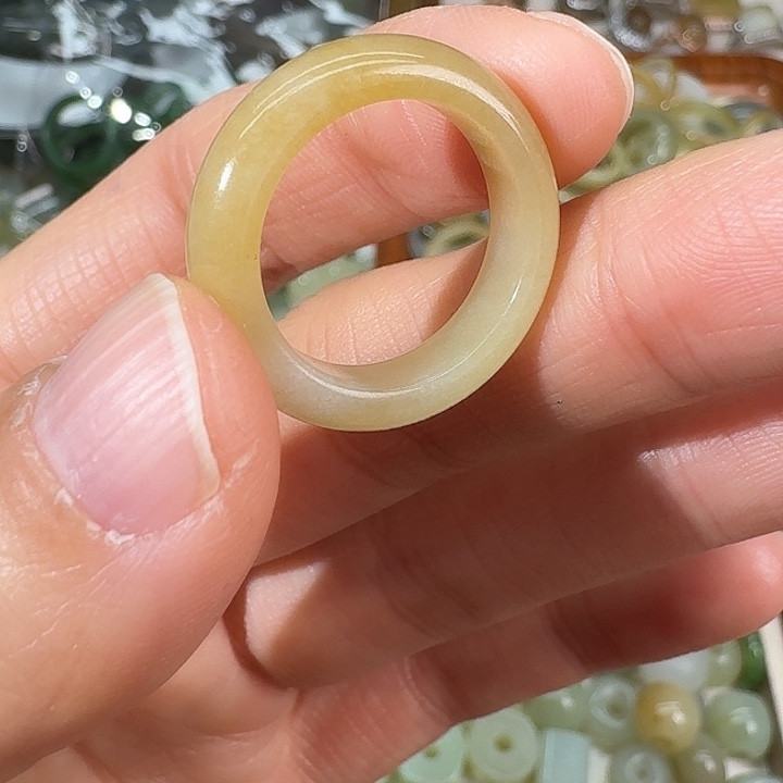和田玉（糖玉）未镶嵌戒指17.3内径10