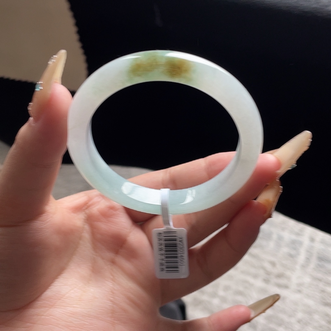 翡翠未镶嵌手镯三天鉴赏