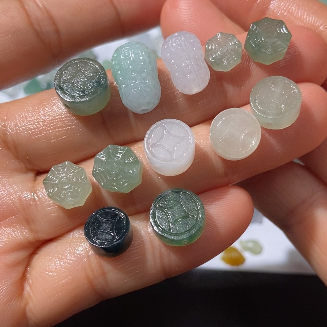 定制翡翠未镶嵌单个价格