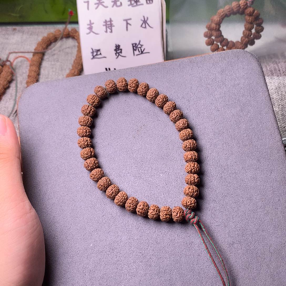 @***来金刚菩提吊坠老树王