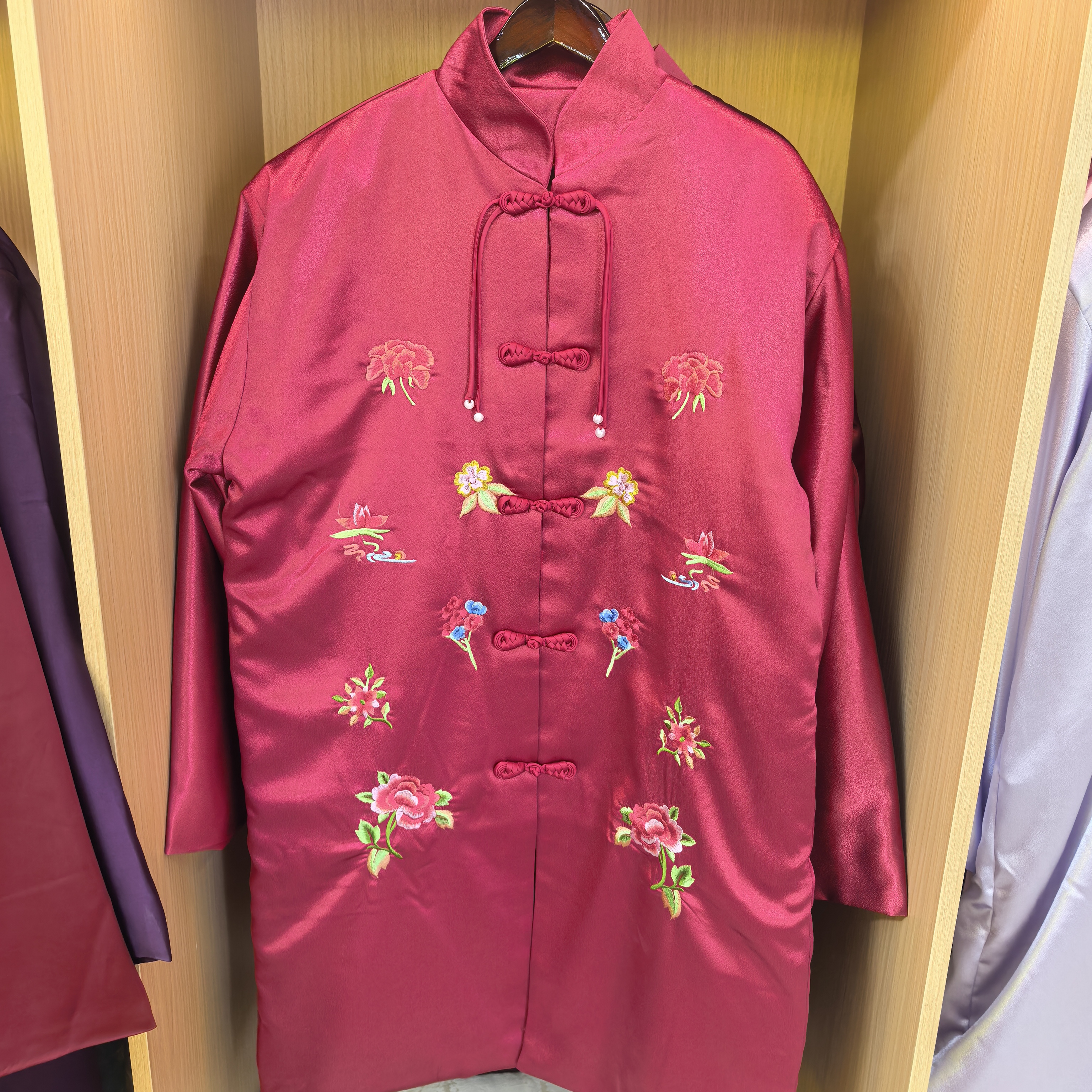 花团满地老人女款寿服全套配齐