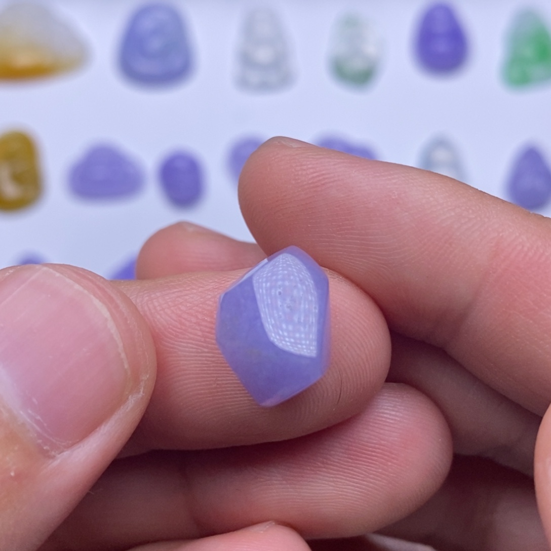 翡翠裸石拿**铁紫罗兰不规则裸石