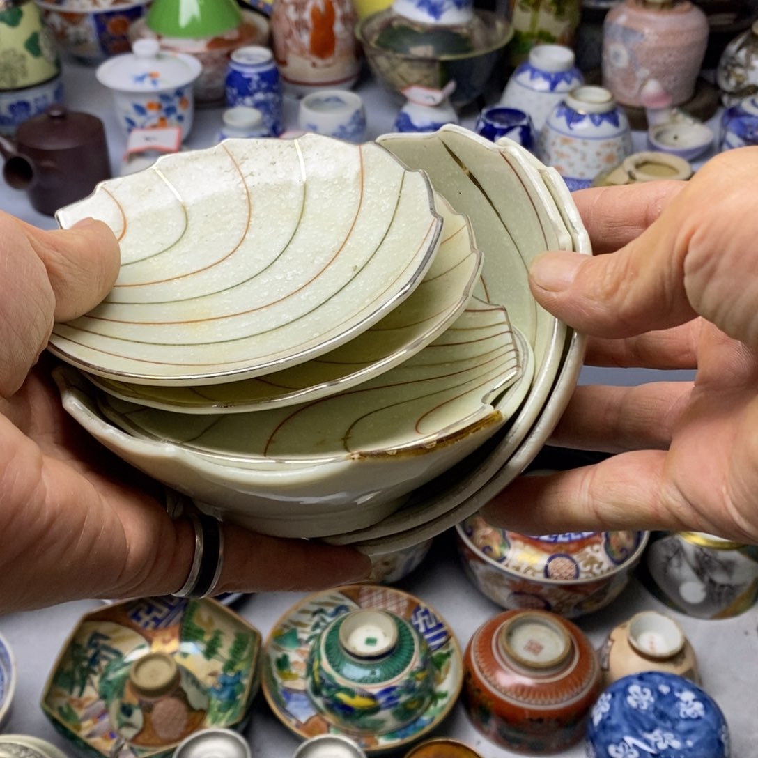 瓷片在这部影片当中饰金字