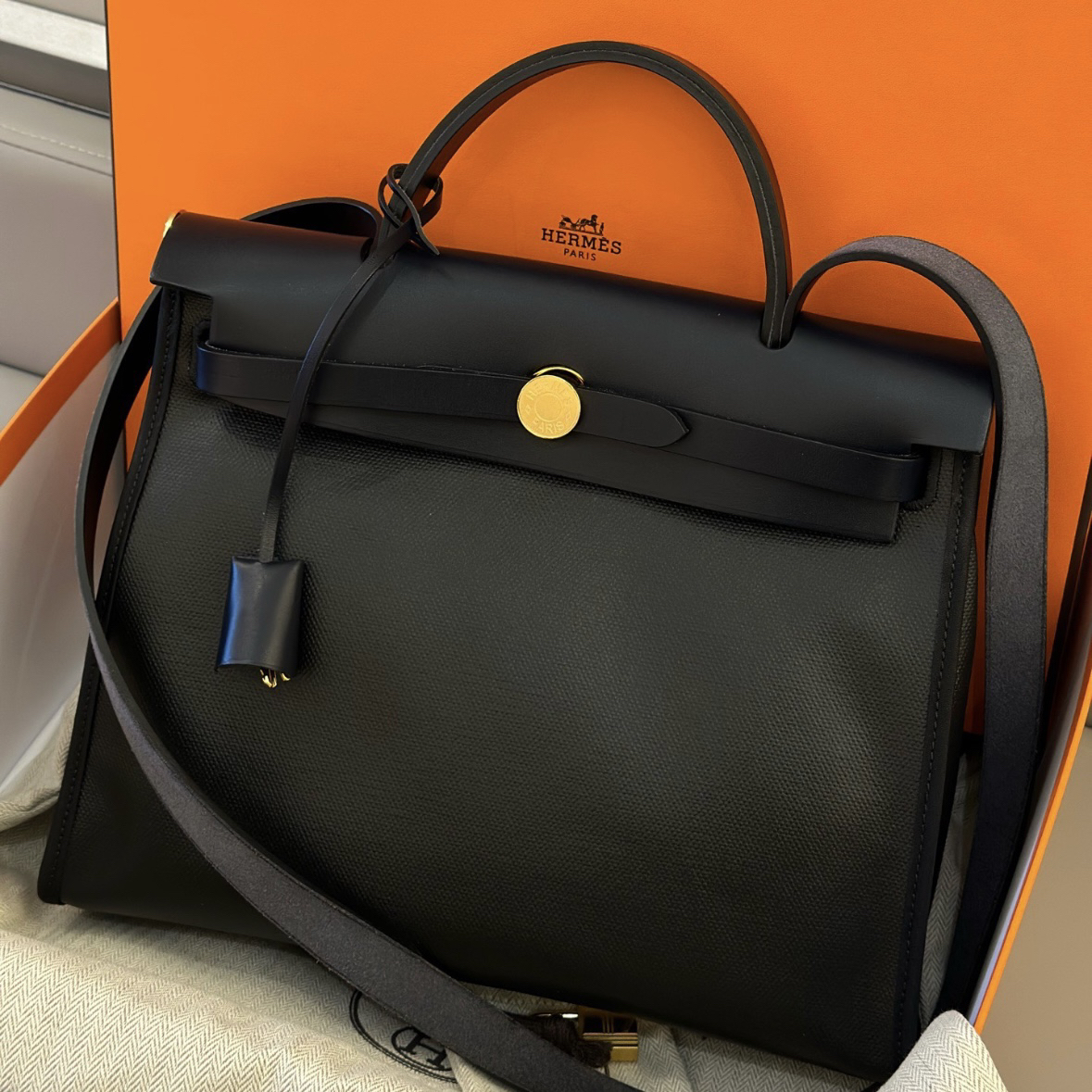 未使用 Hermes/爱马仕 Herbag 黑色小号 B刻 手提斜挎包
