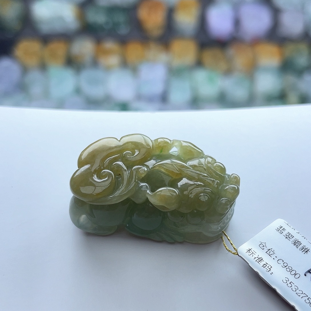 翡翠颈饰未镶嵌貔貅