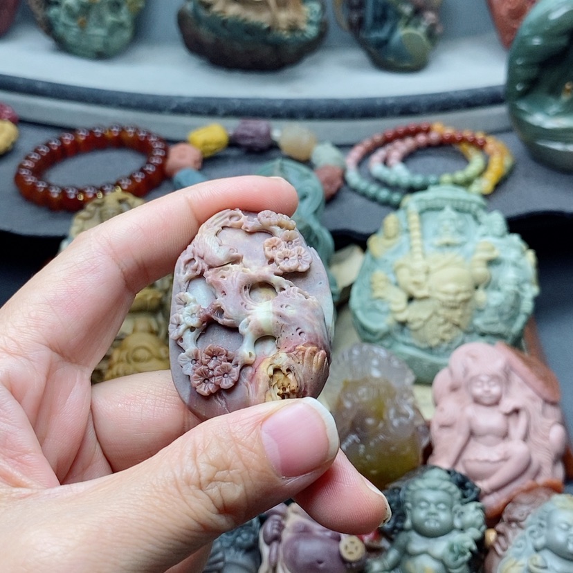 【闪购商品】定制石英质玉吊坠未镶嵌