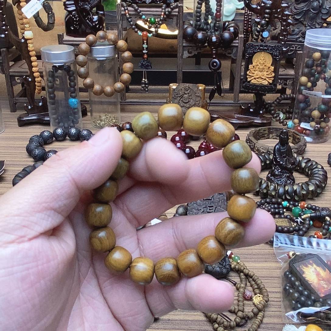 滴血莲花菩提手串