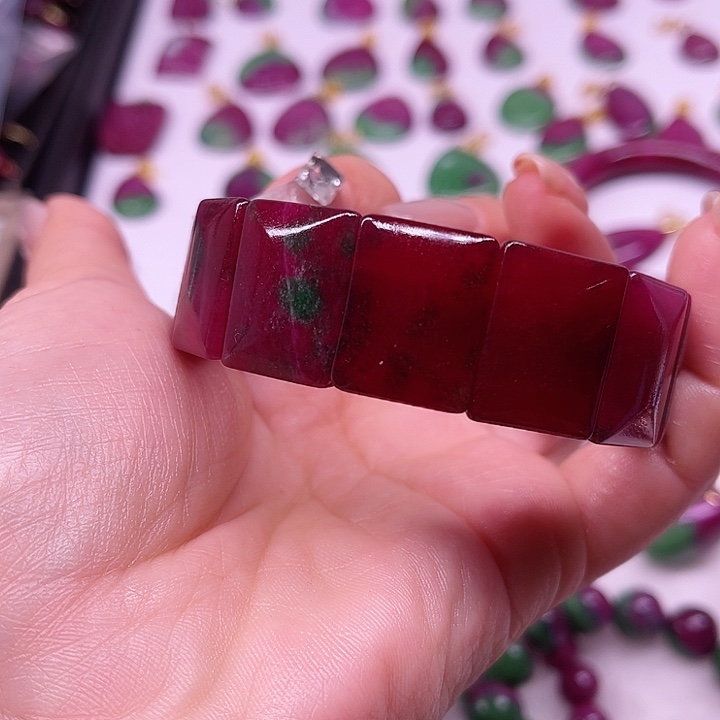 红宝石手牌未镶嵌赵****线