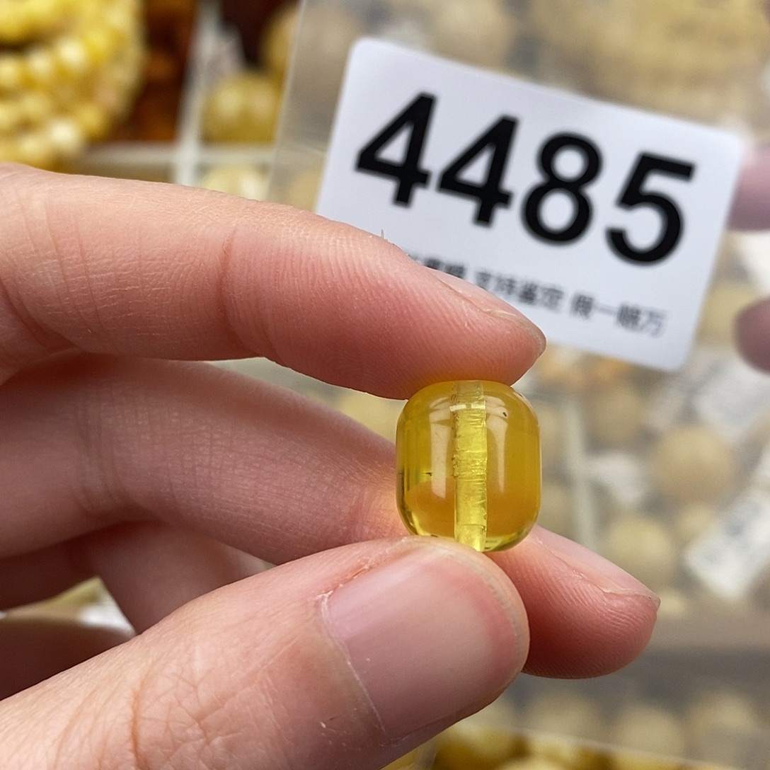 蜜蜡未镶嵌珠宝奇石11.1
