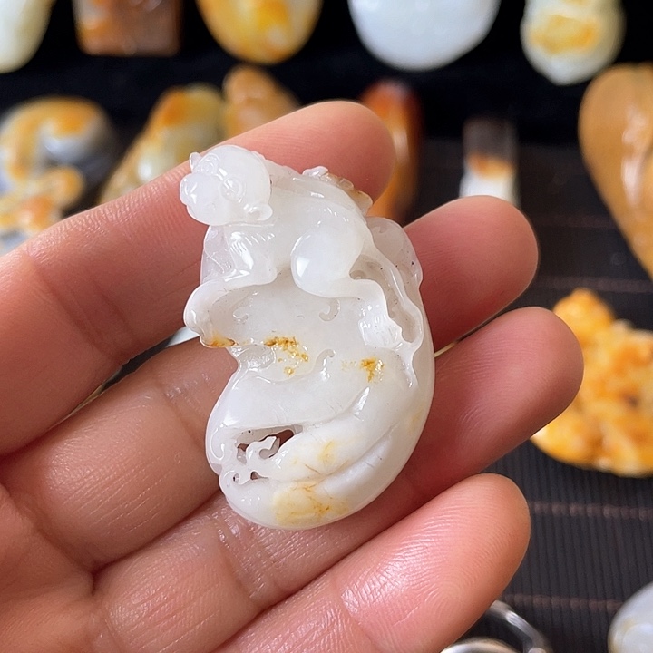 和田玉颈饰未镶嵌