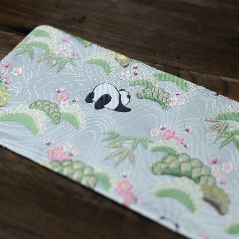 【老王】<熊有成竹>织锦茶席28*13cm（慢蓝S0975）