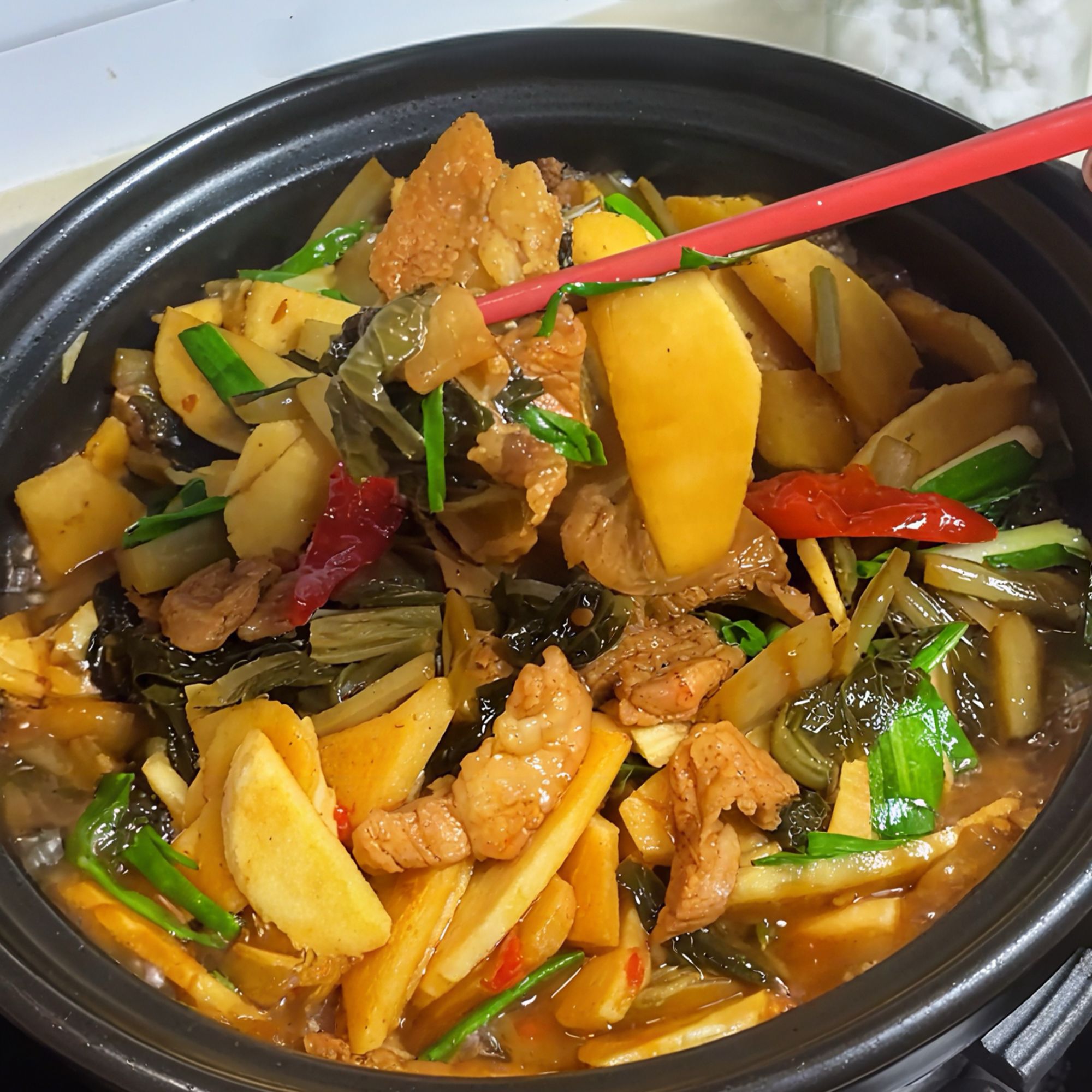 冬笋咸肉炖腌菜（炖锅名菜）