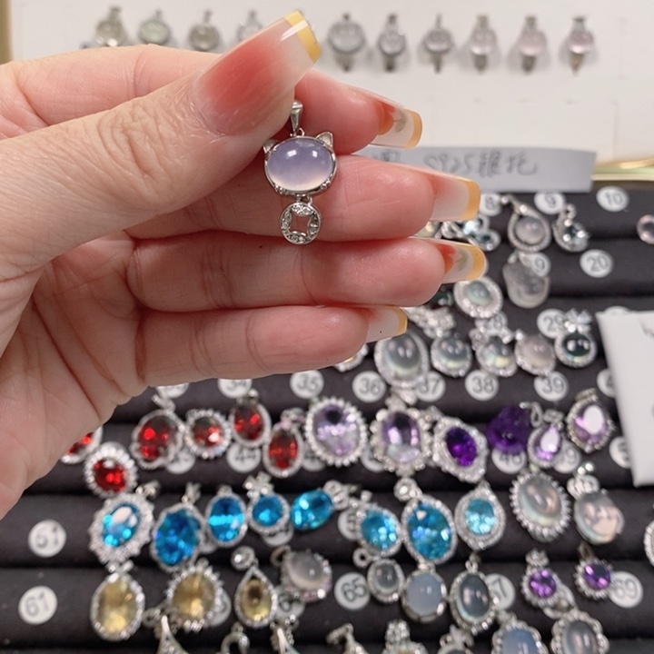 姜***白紫晶颈饰银S925镶嵌