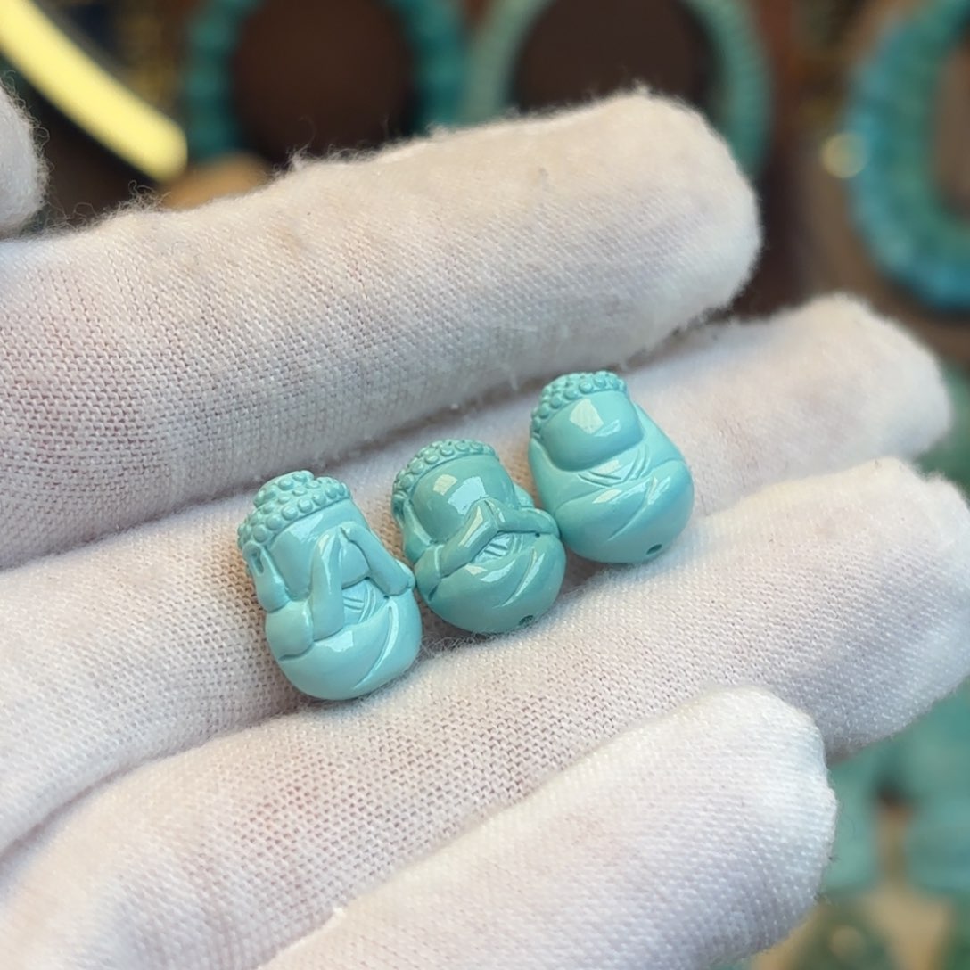 绿松石配饰未镶嵌