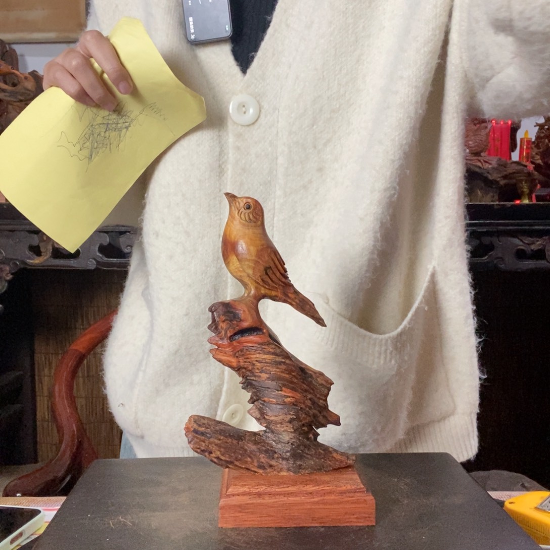 用***8香榧木琥珀木报喜鸟