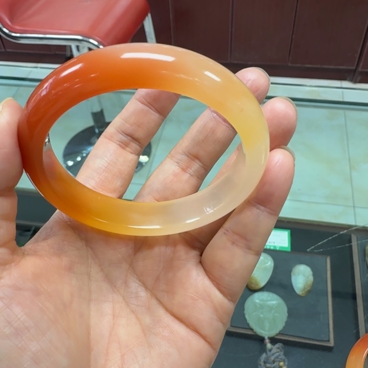 石英岩玉合金颈饰