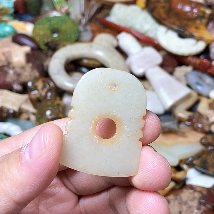 和田玉未镶嵌颈饰140