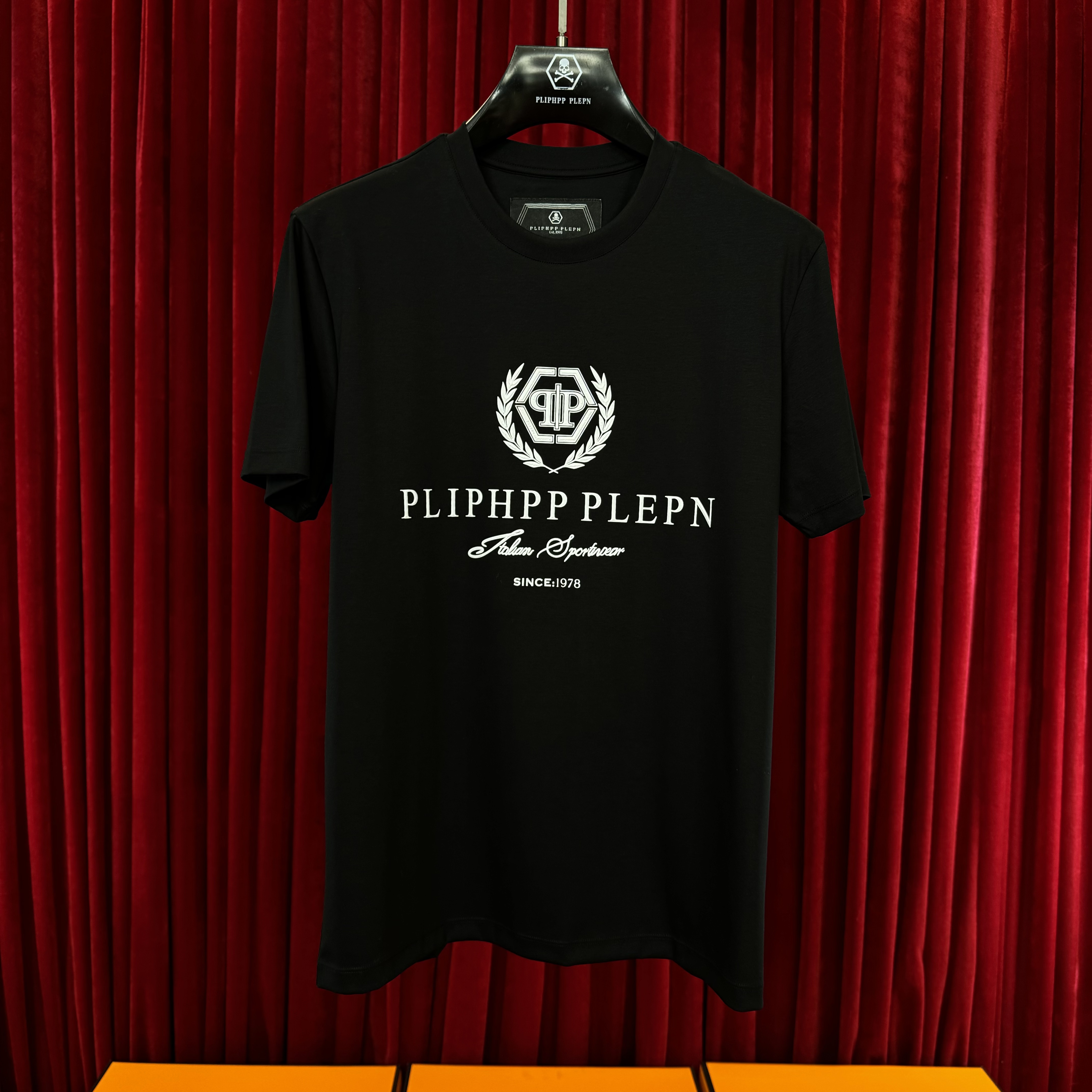 PLIPHPP PLEPN品牌英文轻奢经典六角标麦穗修身休闲男士T恤1687