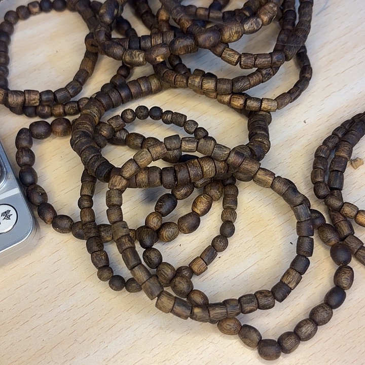 沉香手串奇楠原汁原味无抛光